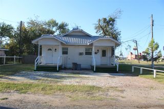 1909 Sycamore Street, Commerce, TX 75428