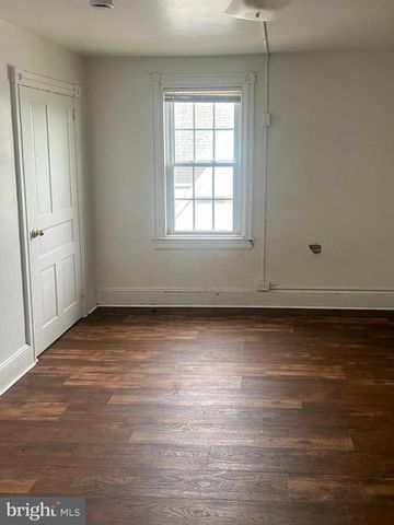 30 OAK ST, Coatesville, PA 19320