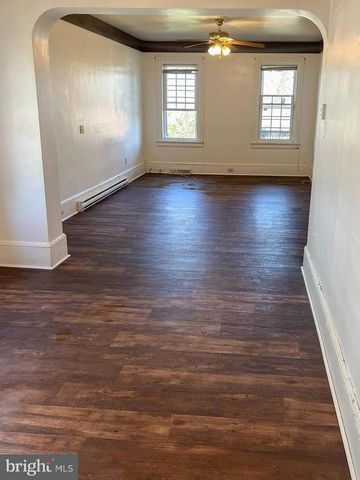 30 OAK ST, Coatesville, PA 19320