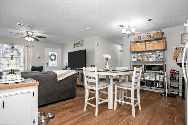 236 County Road 4795, Warren, TX 77664