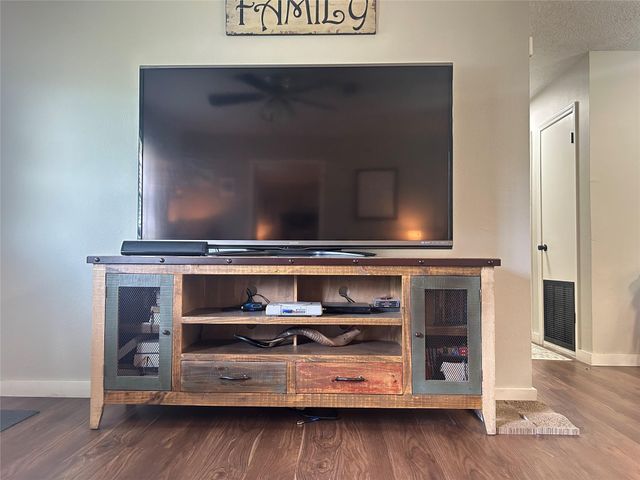 236 County Road 4795, Warren, TX 77664