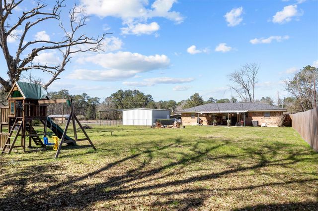 236 County Road 4795, Warren, TX 77664