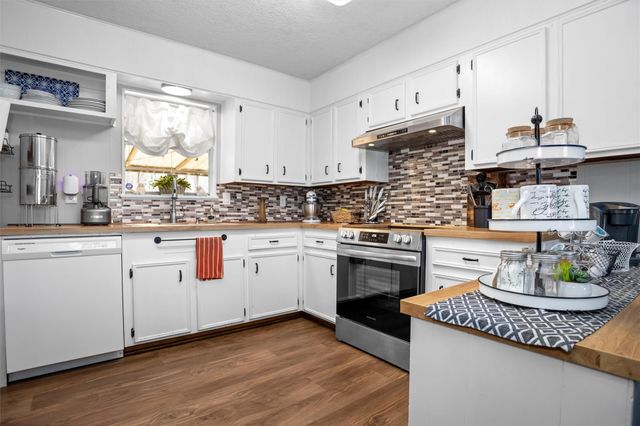 236 County Road 4795, Warren, TX 77664