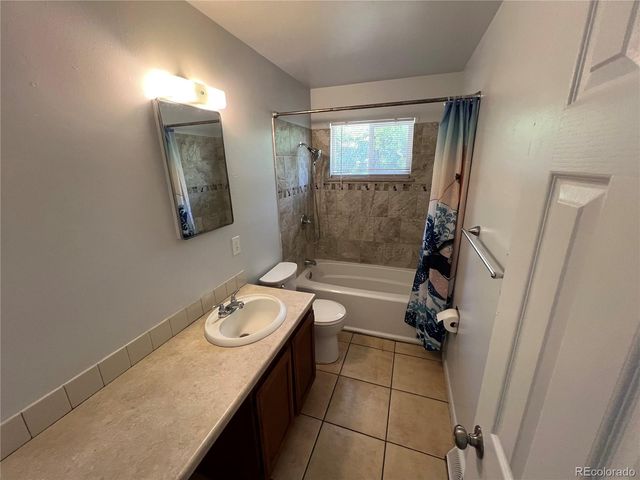 947 S Benton, Lakewood, CO 80226