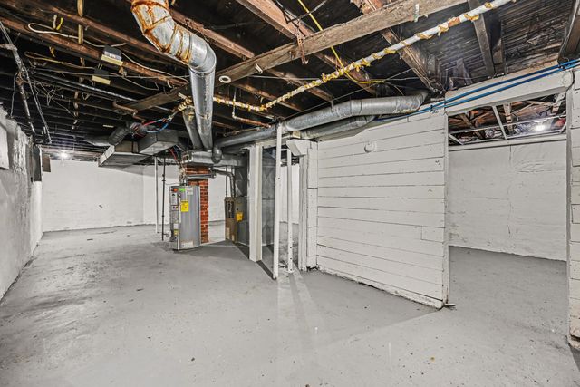 1349 Krom Street, Kalamazoo City, MI 49007