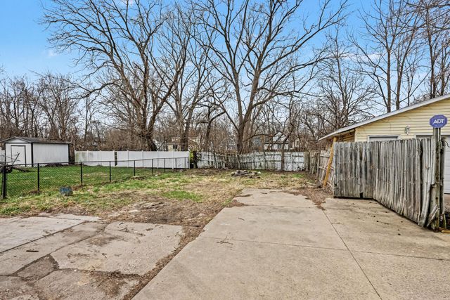 1349 Krom Street, Kalamazoo City, MI 49007