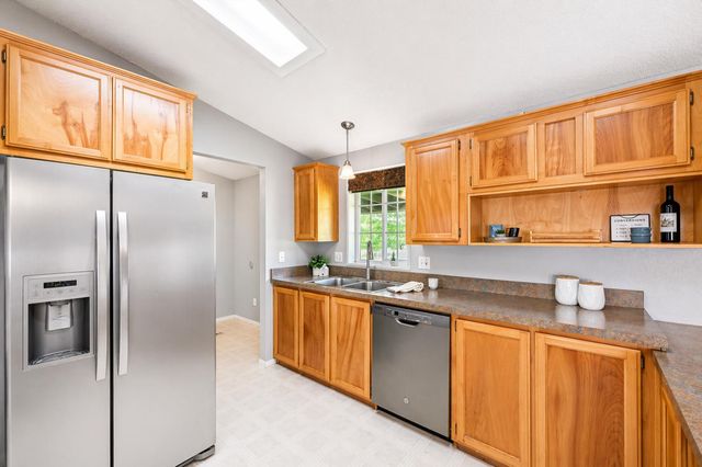 18388 Dog Bar Rd, Grass Valley, CA 95949