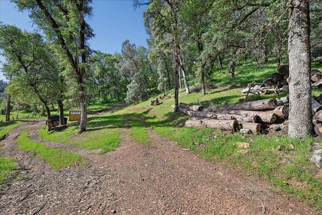 18388 Dog Bar Rd, Grass Valley, CA 95949