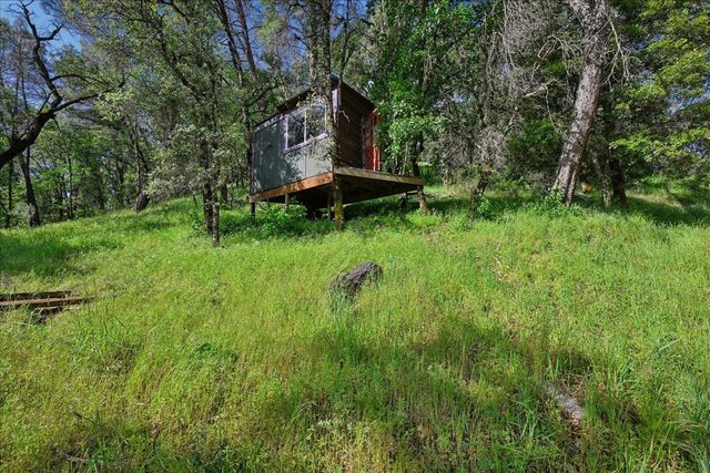 18388 Dog Bar Rd, Grass Valley, CA 95949