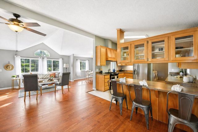 18388 Dog Bar Rd, Grass Valley, CA 95949