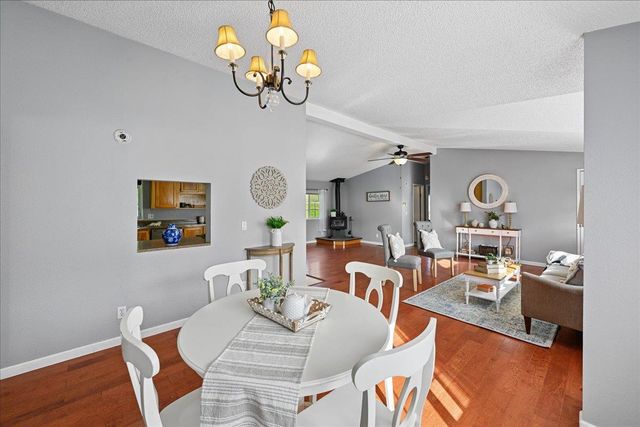 18388 Dog Bar Rd, Grass Valley, CA 95949