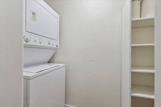 14777 Wunderlich Drive 809, Houston, TX 77069