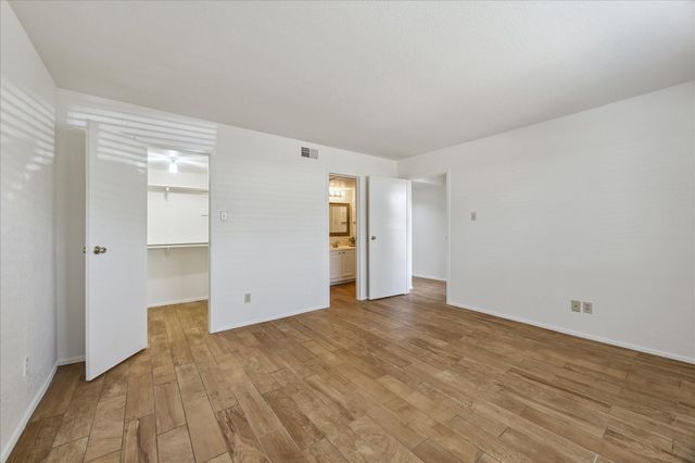 14777 Wunderlich Drive 809, Houston, TX 77069