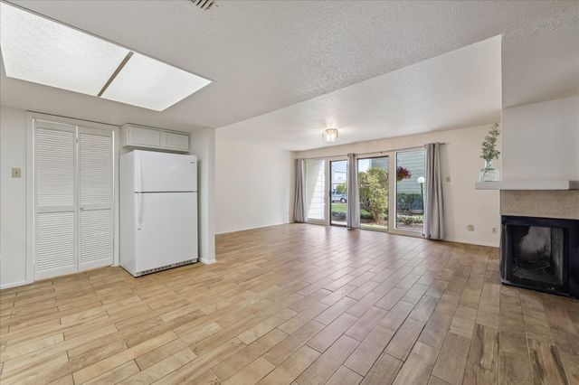 14777 Wunderlich Drive 809, Houston, TX 77069