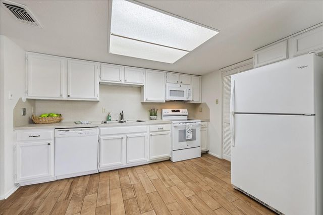 14777 Wunderlich Drive 809, Houston, TX 77069