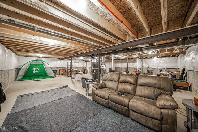 1654 Leslie Drive, Streetsboro, OH 44241