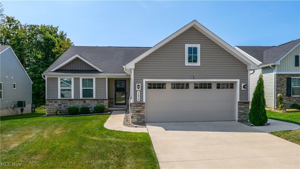 1654 Leslie Drive, Streetsboro, OH 44241