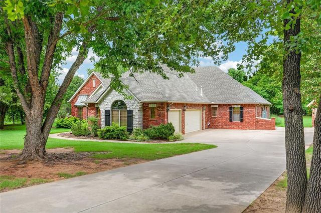 490 Daniel Lee Drive, Choctaw, OK 73020