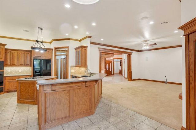 490 Daniel Lee Drive, Choctaw, OK 73020