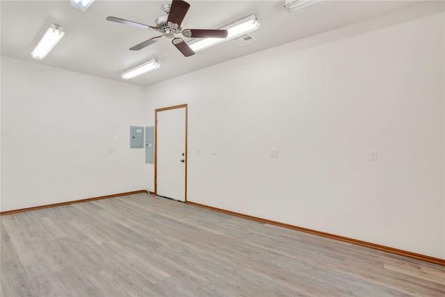 490 Daniel Lee Drive, Choctaw, OK 73020