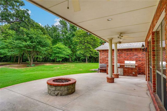 490 Daniel Lee Drive, Choctaw, OK 73020