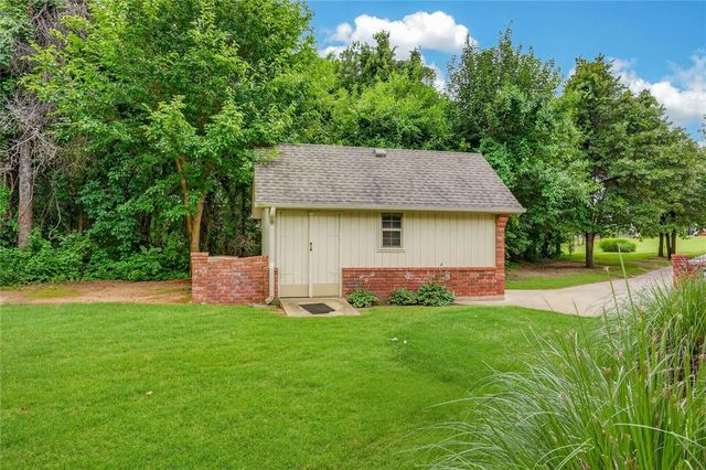 490 Daniel Lee Drive, Choctaw, OK 73020