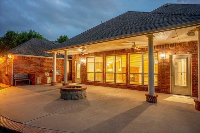 490 Daniel Lee Drive, Choctaw, OK 73020