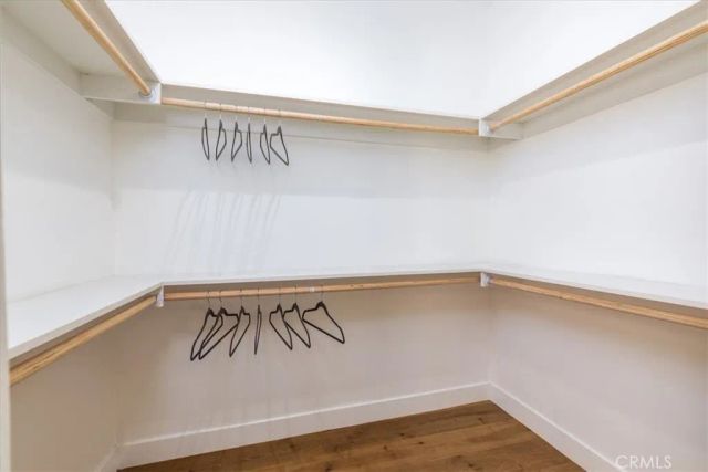 4325 9th Avenue, Los Angeles, CA 90008