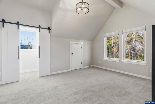 1811 Cousteau Lp SE, Salem, OR 97302