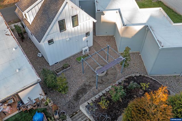 1811 Cousteau Lp SE, Salem, OR 97302