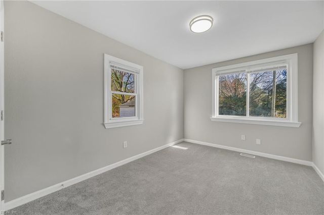 512 Murphys Mill RD, Suffolk, VA 23434