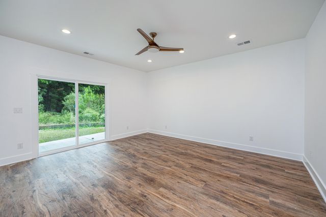 1089 Irving Manigault Road, Mcclellanville, SC 29458