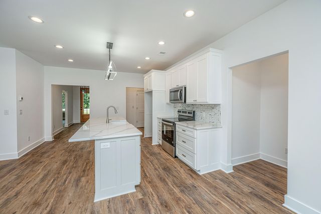 1089 Irving Manigault Road, Mcclellanville, SC 29458