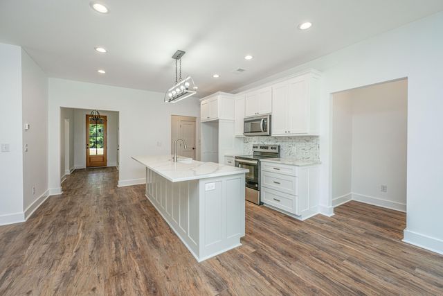 1089 Irving Manigault Road, Mcclellanville, SC 29458