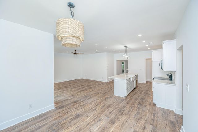 1089 Irving Manigault Road, Mcclellanville, SC 29458