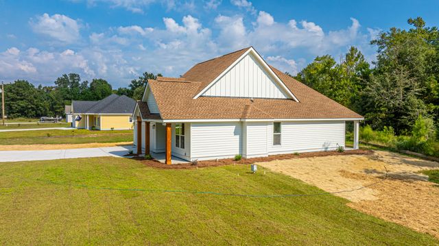 1089 Irving Manigault Road, Mcclellanville, SC 29458