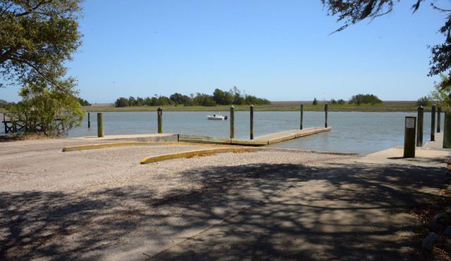 1089 Irving Manigault Road, Mcclellanville, SC 29458