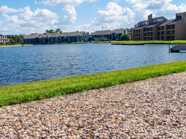 12900 Walden Road 708, Montgomery, TX 77356