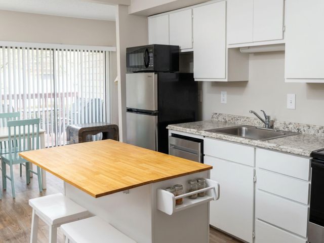 12900 Walden Road 708, Montgomery, TX 77356