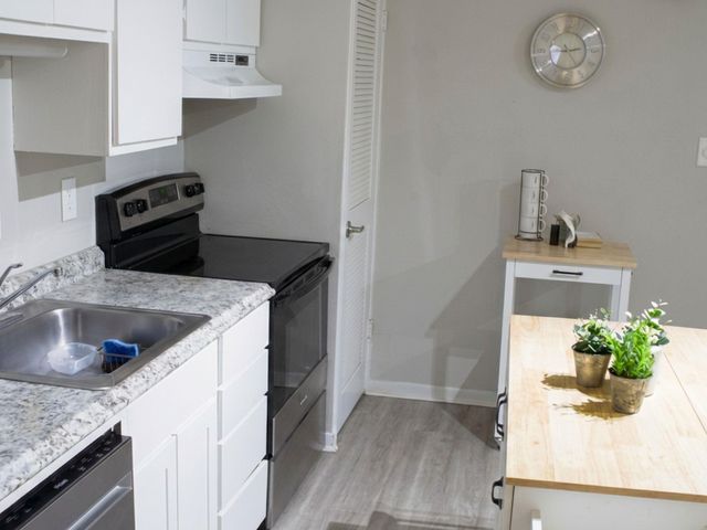 12900 Walden Road 708, Montgomery, TX 77356