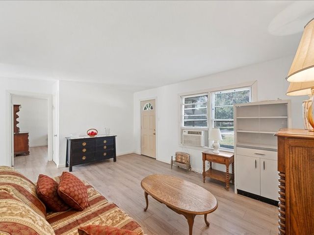 211 S Smyth Street, Mart, TX 76664