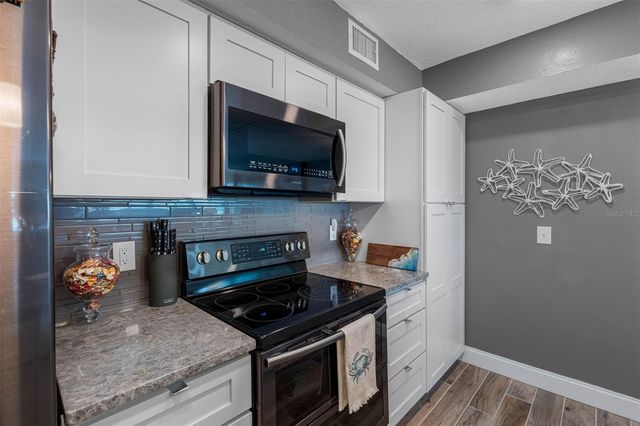 17400 GULF BOULEVARD I3, Redington Shores, FL 33708