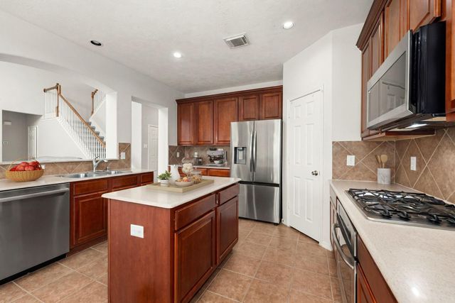 5119 Silver Oak Drive, Pasadena, TX 77505