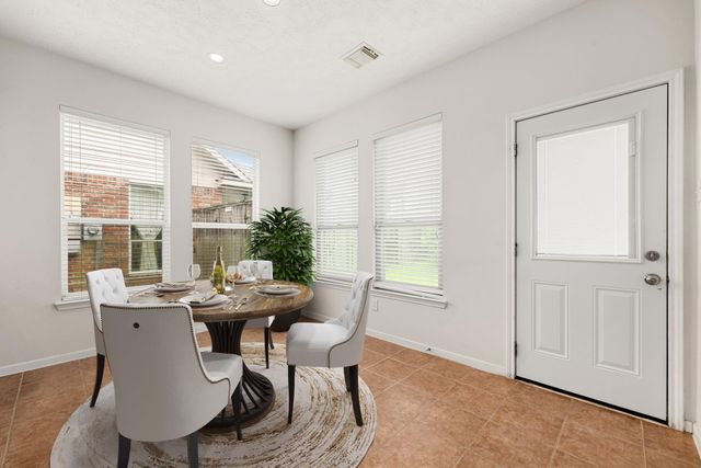 5119 Silver Oak Drive, Pasadena, TX 77505