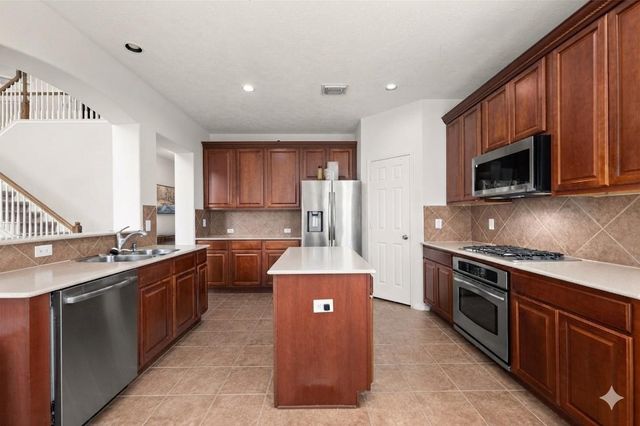 5119 Silver Oak Drive, Pasadena, TX 77505