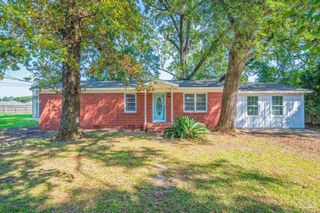 118 Czar Ln, Pensacola, FL 32503