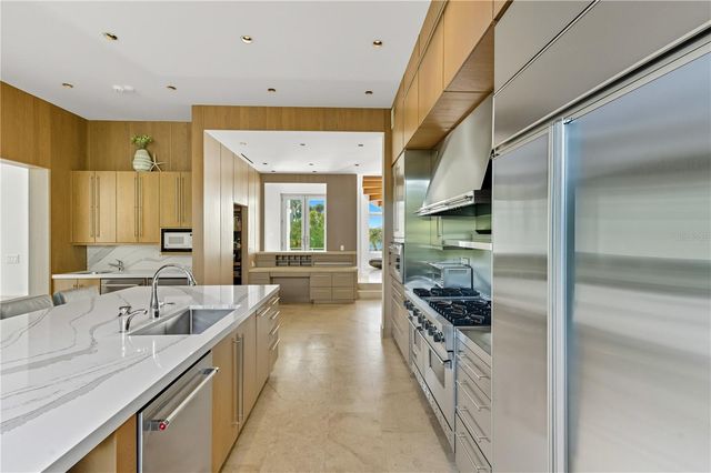 3315 BAY SHORE ROAD, Sarasota, FL 34234