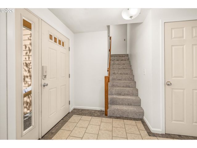 21888 Sw DAKOTA Dr, Tualatin, OR 97062