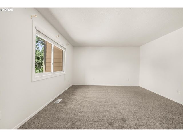 21888 Sw DAKOTA Dr, Tualatin, OR 97062