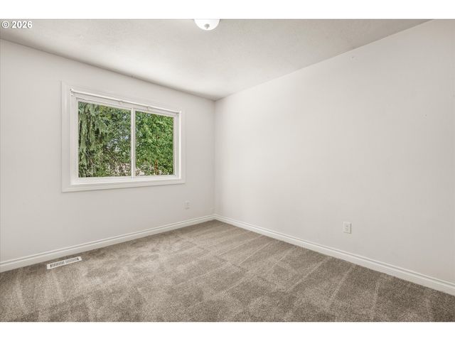 21888 Sw DAKOTA Dr, Tualatin, OR 97062